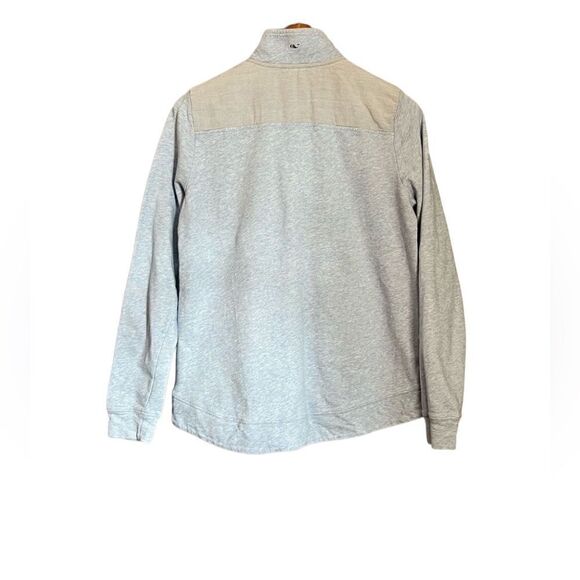 Vineyard vines light blue 1/4 zip sweater. - Picture 10 of 10